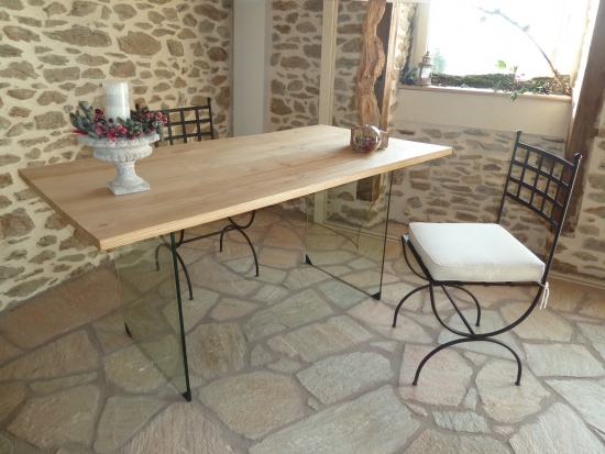 table contemporaine